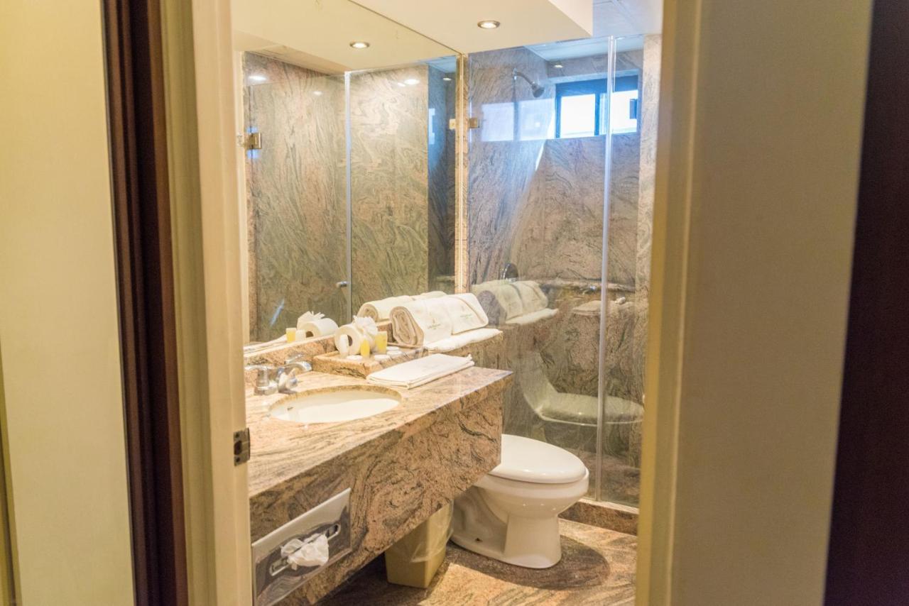 Rose Hotel مونتيري المظهر الخارجي الصورة